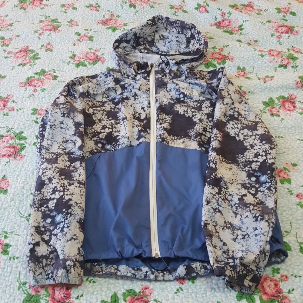 Northface windbreaker